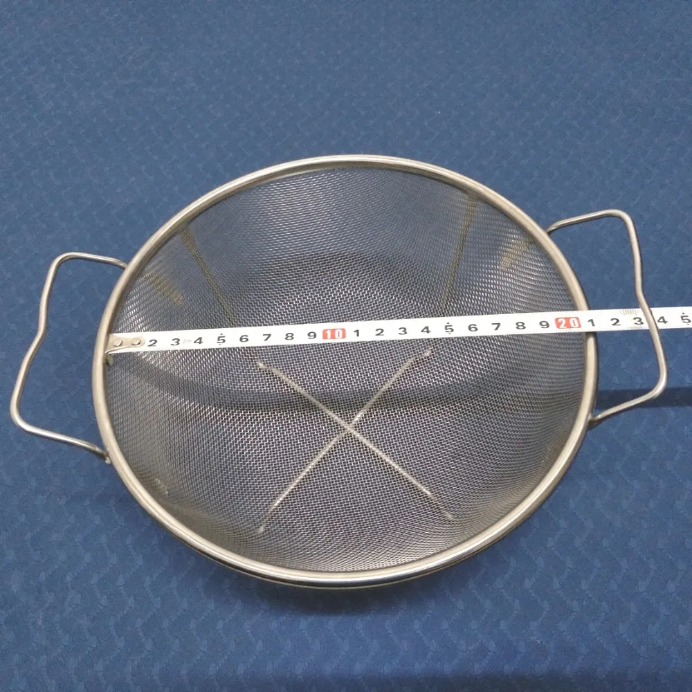 Высококачественная перфорированная дуршлаг из нержавеющей стали с ручкой и