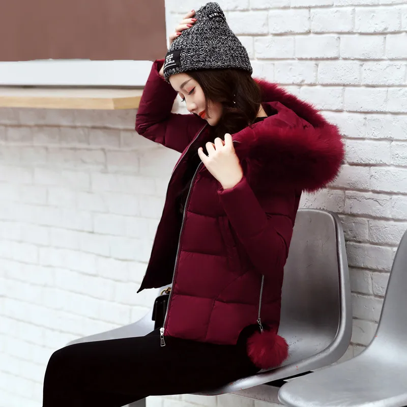 Женская парка с меховым воротником однотонная капюшоном и искусственным из меха