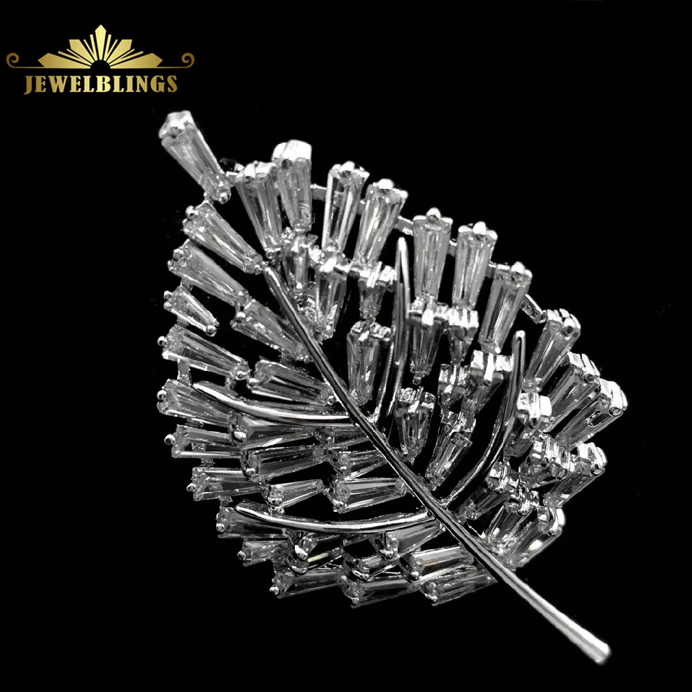 Антикварные ювелирные изделия багетной огранки CZ открывает Ясно лист Брошь