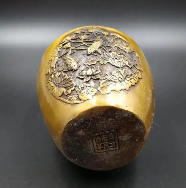 

Chinese pure brass exquisite Manual sculpture fish bucket crafts statue