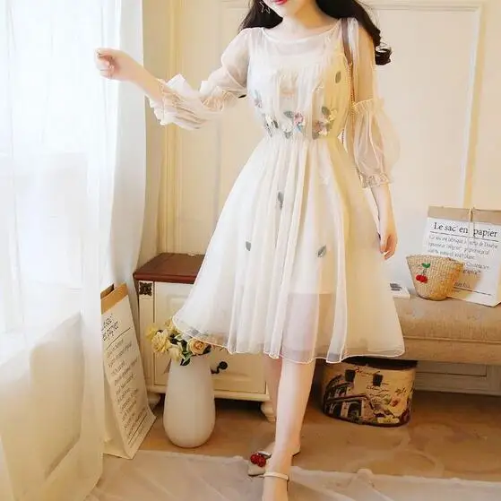 Vestido de festa Осеннее женское платье принцессы 2 предмета Цветочная вышивка три