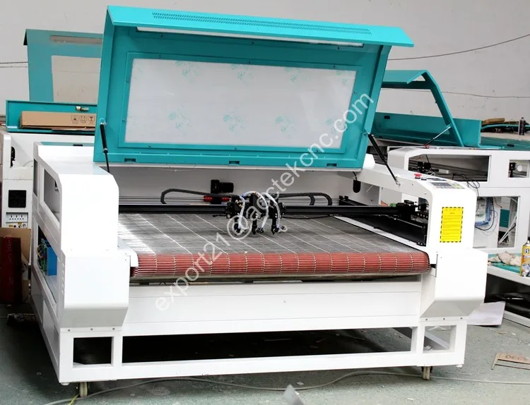 Acctek Двойные головки Три дополнительный лазерный станок для резки с