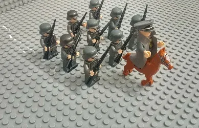 Черный 10 шт. поезд солдат военный пистолет оружие городская полиция части playmobil Мини фигурки строительный блок кирпич оригинальные игрушки - Цвет: Черный