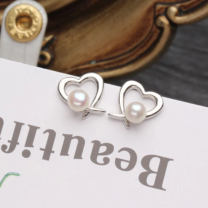 Женские серьги гвоздики с круглым жемчугом 18 карат|Серьги-гвоздики| |