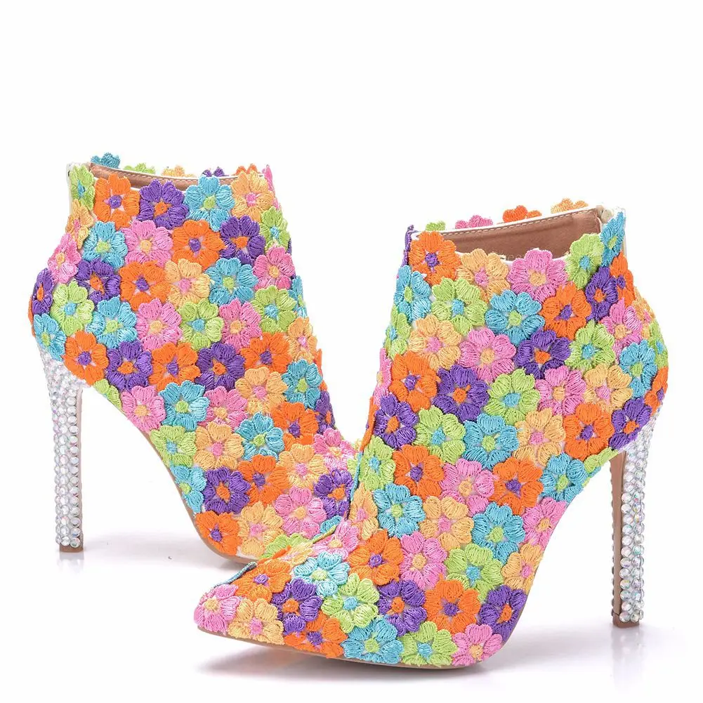 

Foreign trade single boots big yards of shoes heel pointed Martin boots scooter female national wind in the spring and autumn