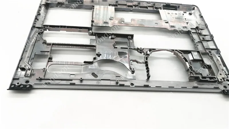 Чехол для ноутбука Dell Inspiron 15 (5545 / 5547/5548) базовая нижняя часть в сборе WHC7T