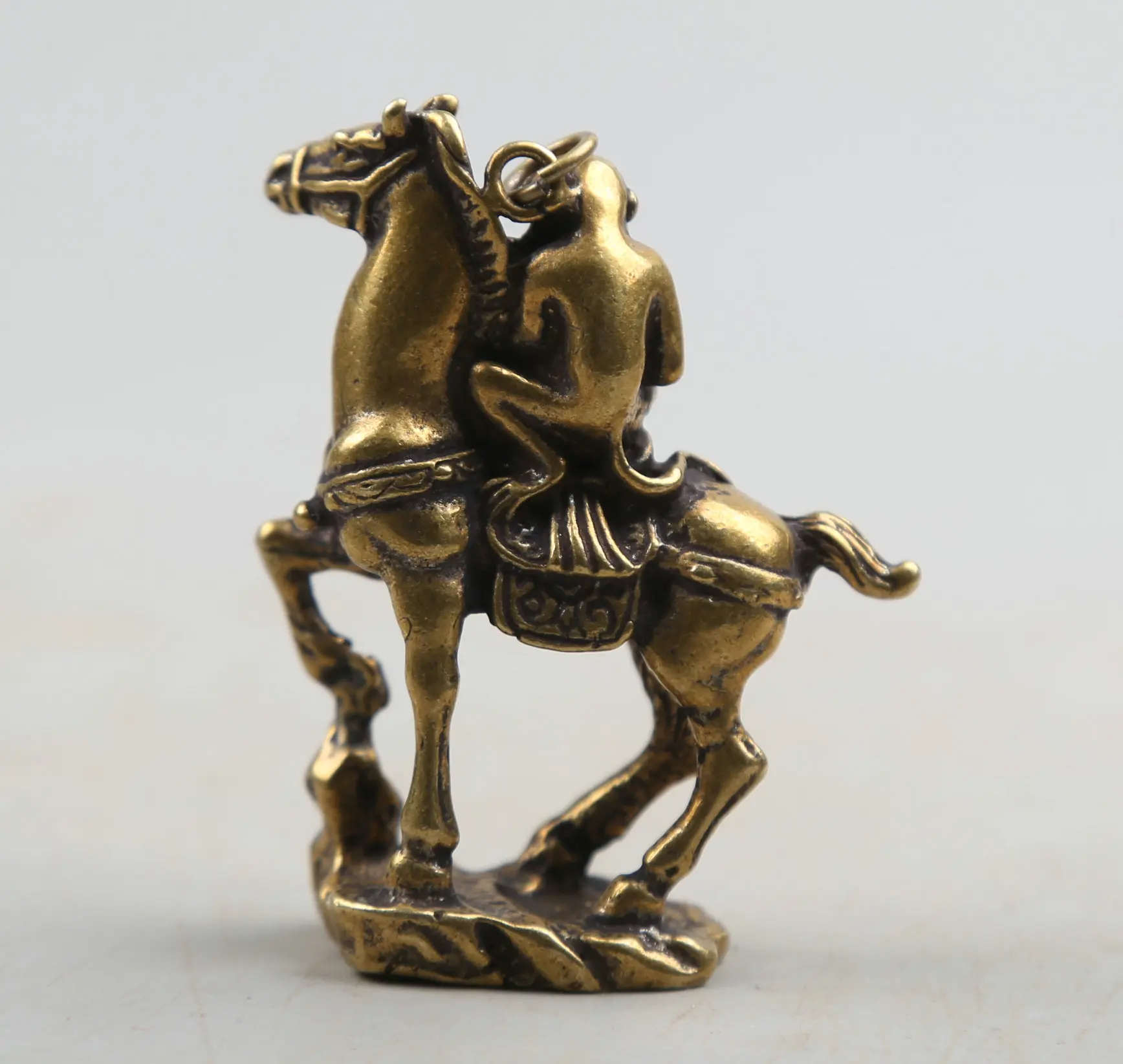59MM/2.3&quot Collection Curio Rare Chinese Fengshui Bronze Exquisite Animal 12 Zodiac Year Monkey Ride Horse Pendant Statuary 73g | Дом и сад