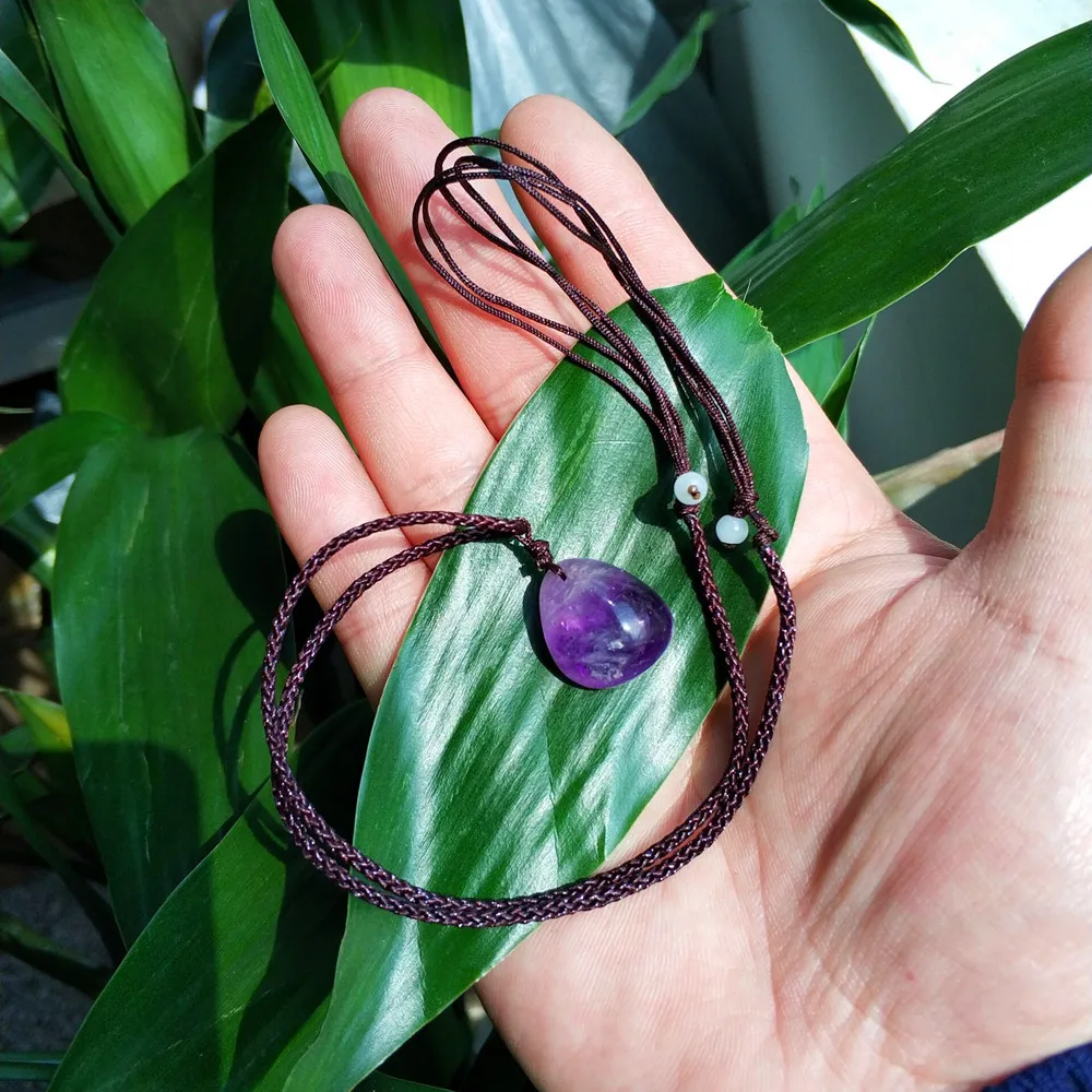 100% естественного фиолетового цвета с украшением в виде кристаллов кулон из