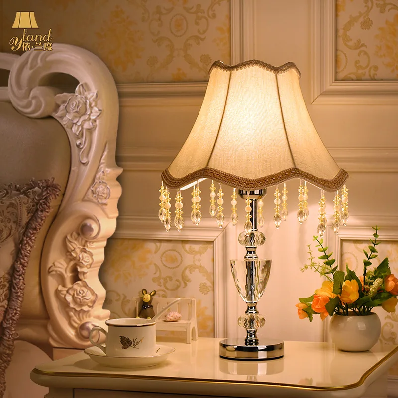 Европейские модные настольные лампы прозрачные хрустальные аппаратные