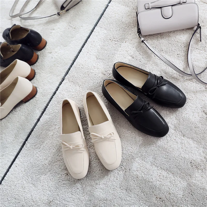 Женские туфли с круглым носком ASUMER на низком каблуке Повседневные Удобные