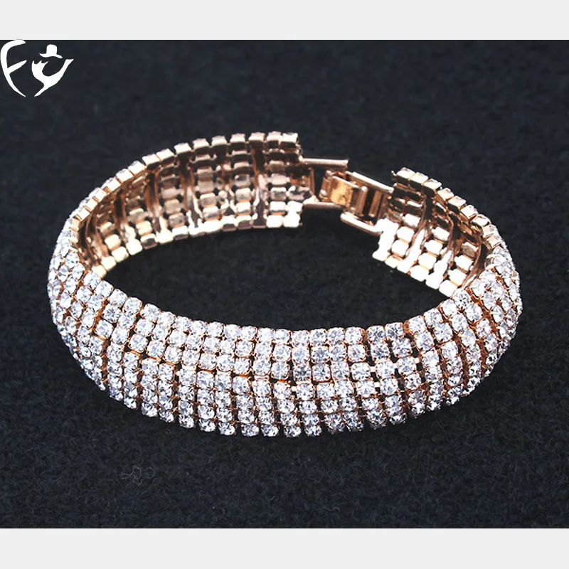 

Luxury fashion bracelet Jewelry