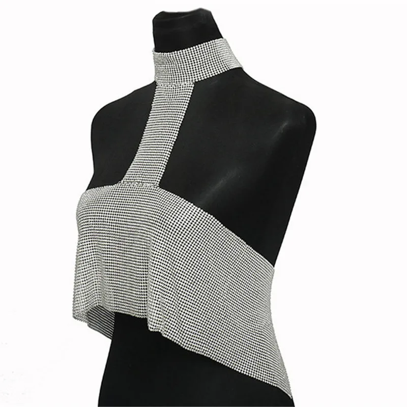 Женский укороченный топ на бретельках с низким вырезом открытой спиной