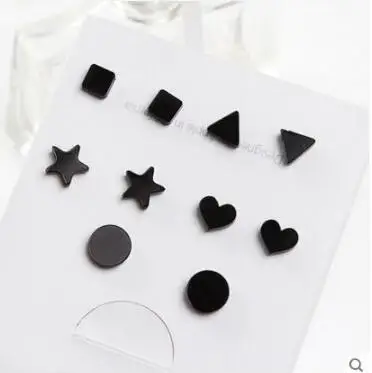 Женские серьги-гвоздики без проколов черного цвета | Украшения и аксессуары