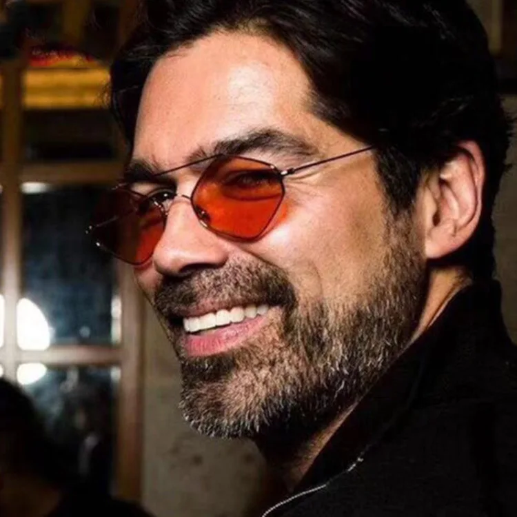 

Vintage shaped Classical Sunglasses Women/Men Eyeglasses Street Beat Shopping Mirror Oculos De Sol Gafas UV400 n418