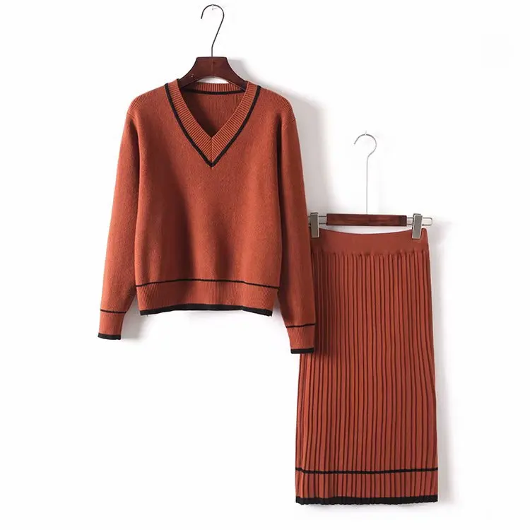 Комплект женский 2018 Осень Новый Двухсекционный модный темперамент вязаный