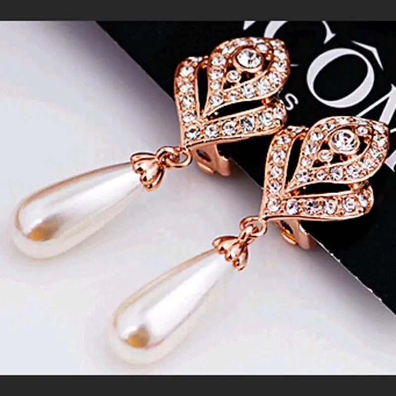 

Round Simulated Pearls Column Drip Hollow Full Crystal Leaf Ladies Drop Earrings Dangle Earrings for Women