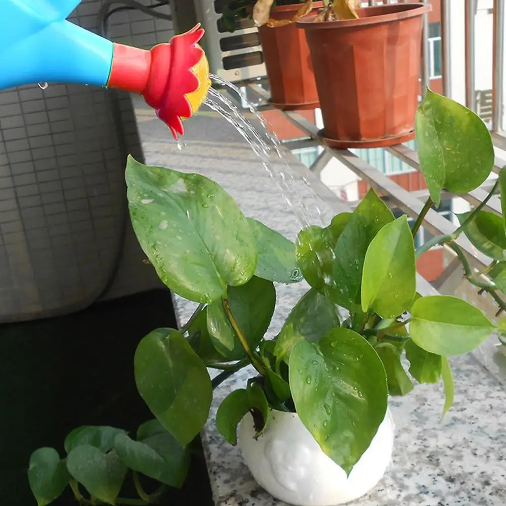 Стильная футболка с изображением персонажей видеоигр для дома и сада Лейка спрей