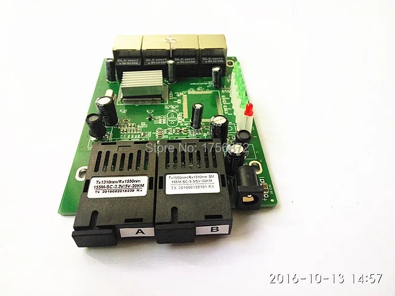 Медиаконвертер 10/100 м 4 RJ45 + 2 волокна 2(1*9) порта с одним режимом и волокном 20 км|media