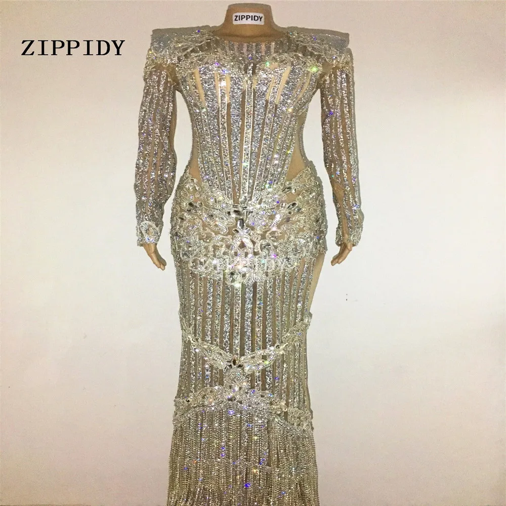 Рисунок 2 - Яркое блестящее платье стразы с кристаллами