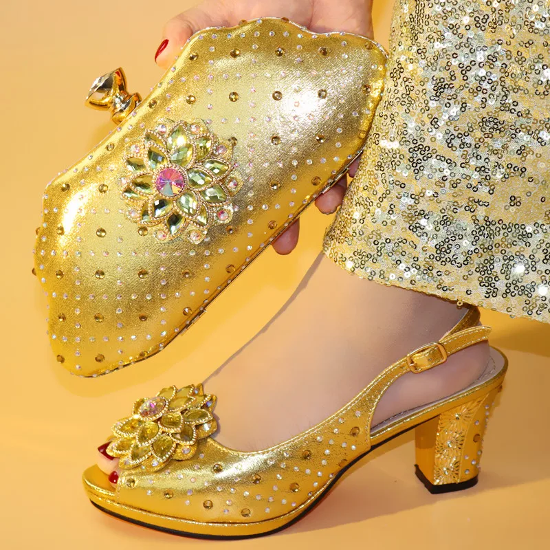 Новые фиолетовые Свадебные итальянские туфли с сумочкой в комплекте украшенные