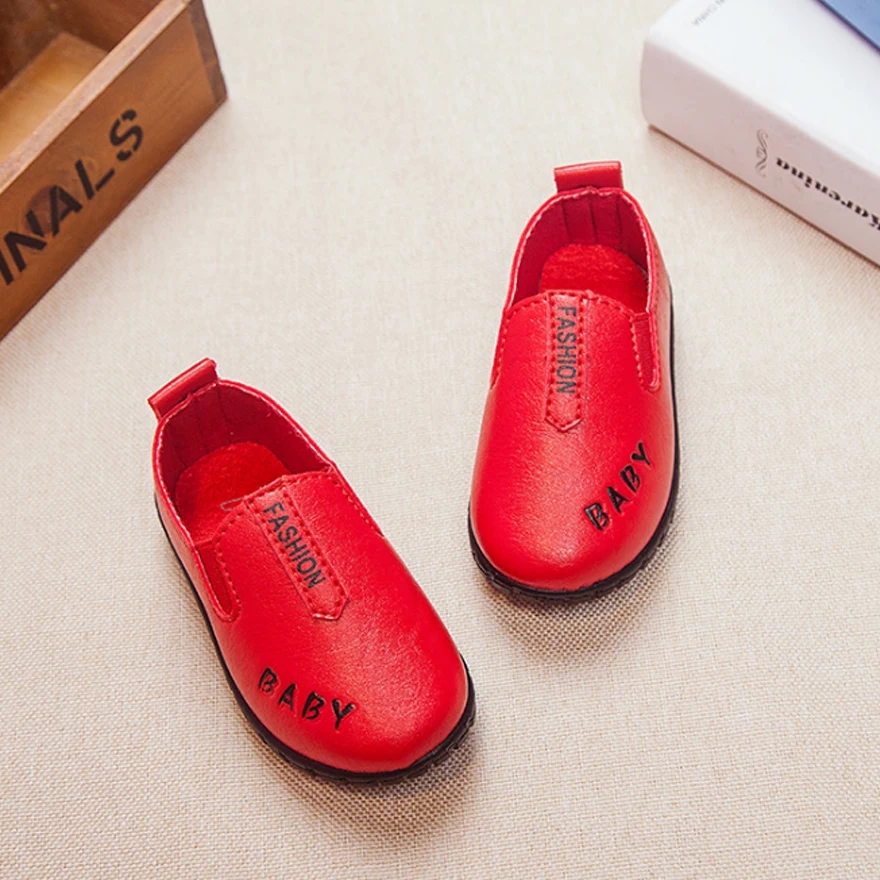 New Designer Girls Shoes Kids 2017 Autumn Casual Sneakers Children Red Black Retro Baby Soft Toddler Boy Leather Flat Shoe |
