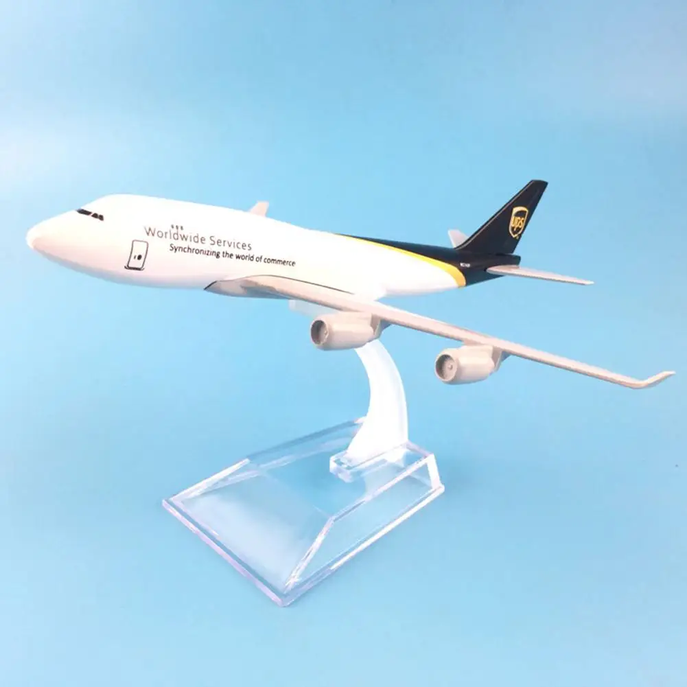 1:400 High Simulation Mini UPS Boeing 747 Aircraft Metal Die Casting Model Series Children's Toys Kids Gift With Base |