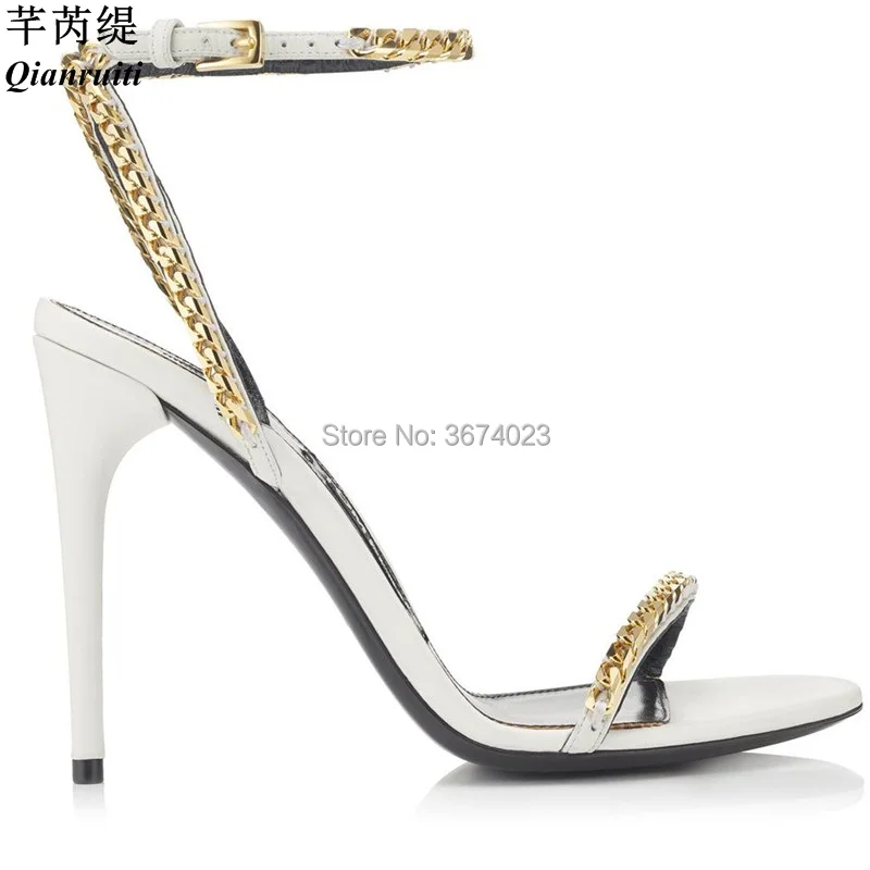 Женские босоножки Qianruiti на шпильке с золотистой цепочкой черные белые открытым