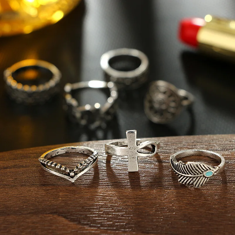 Кольцо женское серебряное в стиле панк с резными суставами | Украшения и