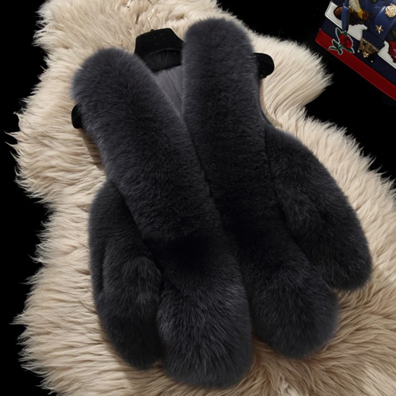 Женский меховой жилет из искусственного лисьего меха V243 серый теплый на зиму 6XL