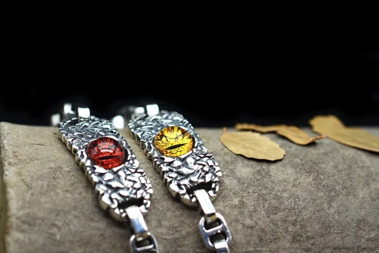 Мужской браслет из серебра 925 пробы с искусственным глазом | Украшения и