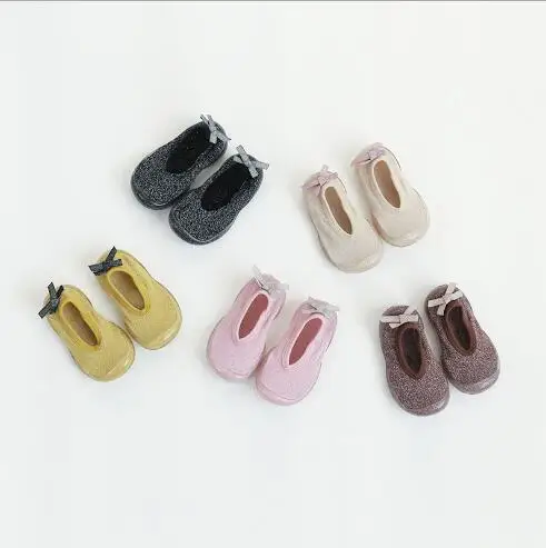 Лидер продаж сезон весна-лето Новинка носки-тапочки для малышей Нескользящие