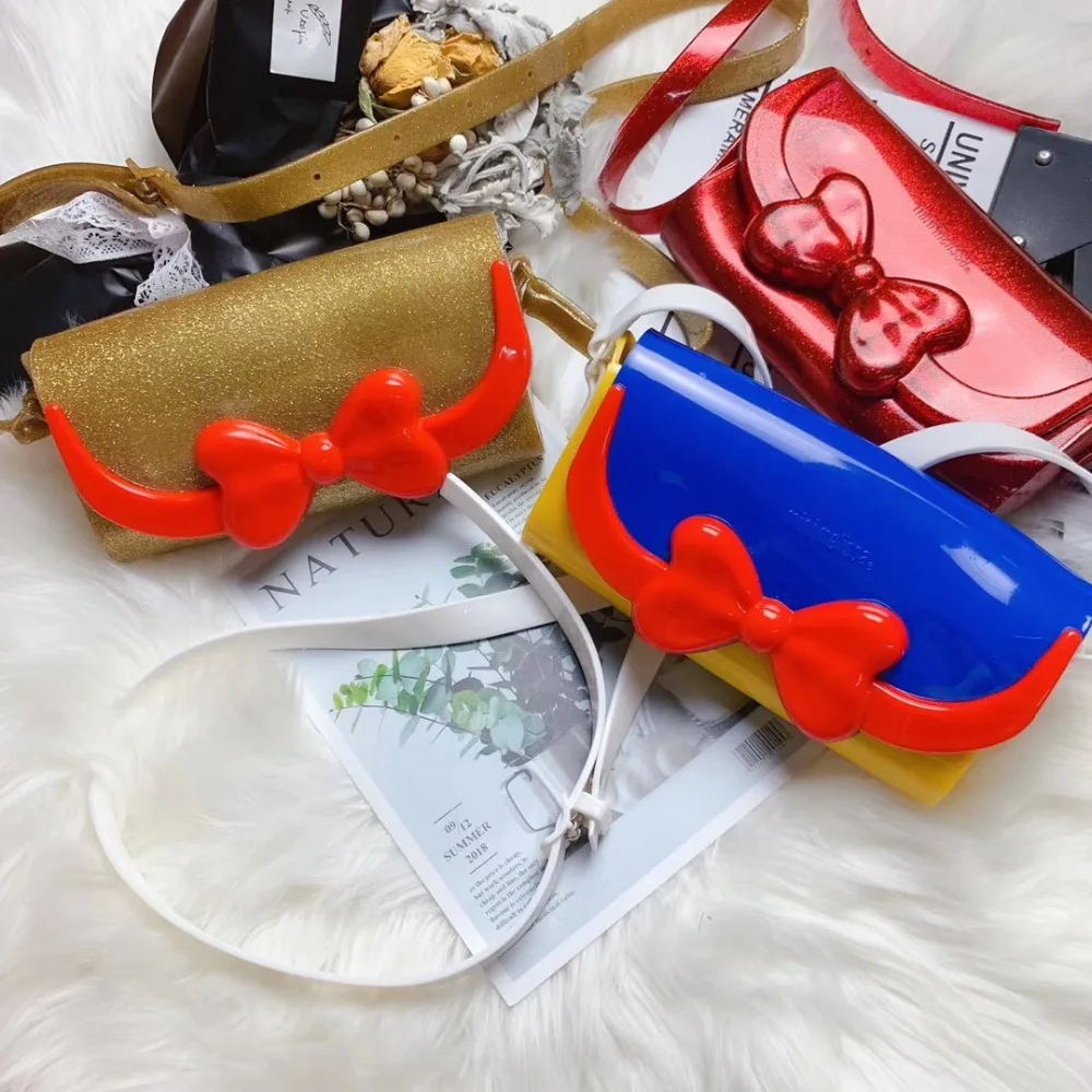 Оригинальные мини-сандалии Melissa цвета: золотистый, красный, черный, белый