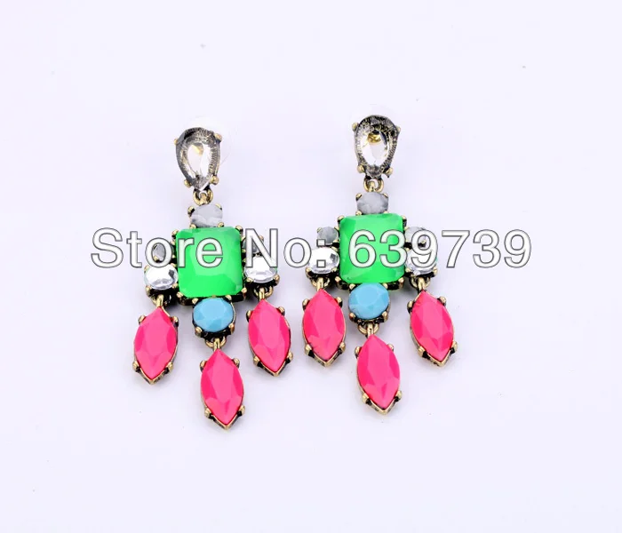 Оптовая цена яркие стильные блестящие серьги из зеленого эпоксидного камня |