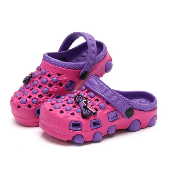 Hot pink Новые летние детские тапочки комфортный для мальчиков и девочек банные Нескользящие тапочки с героями мультфильмов сабо из ЭВА уличные детские сандалии пляжная обувь - Цвет: Hot pink