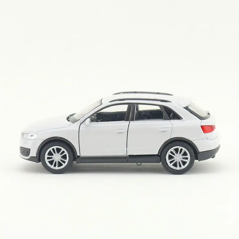 /резиновые игрушки/литья под давлением модель/1:36 весы/Audi Q3 спортивные крутые/оттягиваемая назад машина/Набор для обучения/подарок для детей