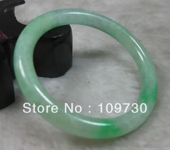 00483 ПРИРОДА красивый яркий зеленый жадеит браслет 56 мм | Украшения и аксессуары