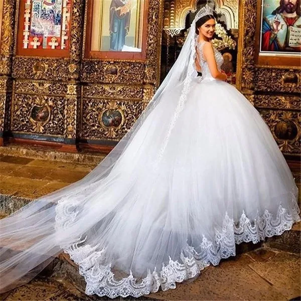 

Ball Gown Wedding Dresses Sheer Neckline Princess Bridal Gowns Church Bride Dubai Saudi Arabic Birde Vestidos de Novia New