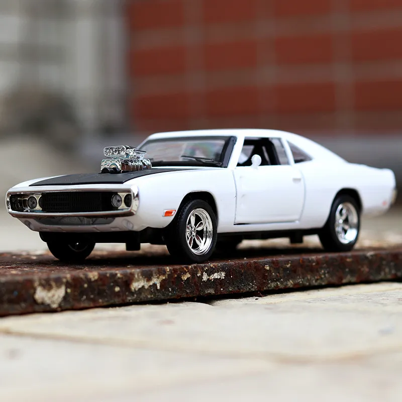Металлические Классические автомобили мини авто 1:32 быстрый и яростный Dodge