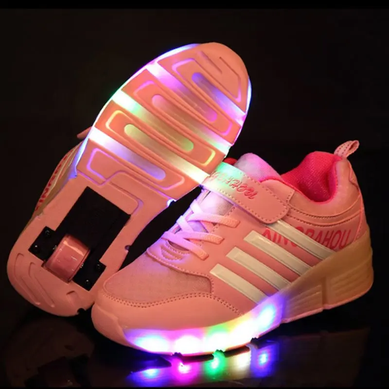 New Children Glowing Sneakers with Wheels Casual Shoes Kids Light up Roller Girls Boys tenis infantil | Детская одежда и обувь