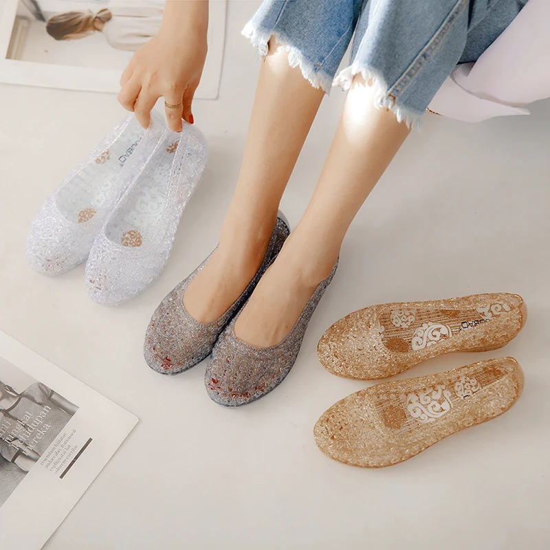 Новые прозрачные сандалии с кристаллами дышащие пластиковые отверстиями Baotou