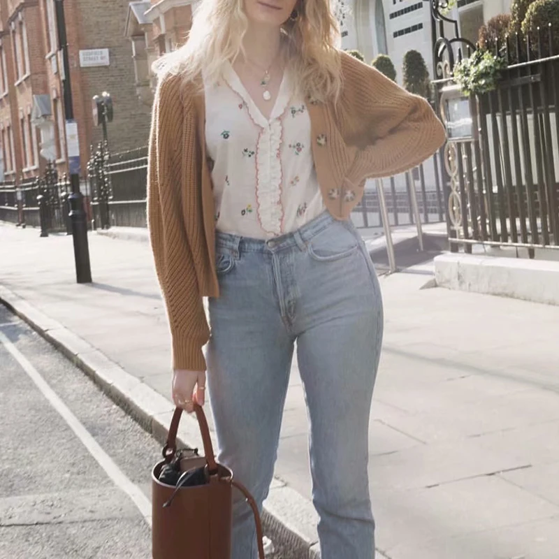 Милая гофрированная с цветочной вышивкой блузка 2019 Летняя женская повседневная