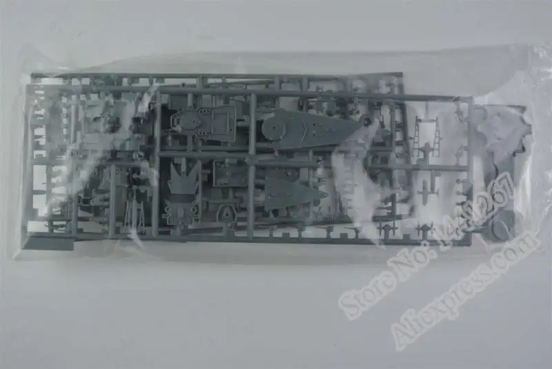 1: 700 Масштаб военный корабль Второй мировой войны немецкий SCHARNHORST Cruiser пластиковая сборка модель электрическая игрушка XC80917