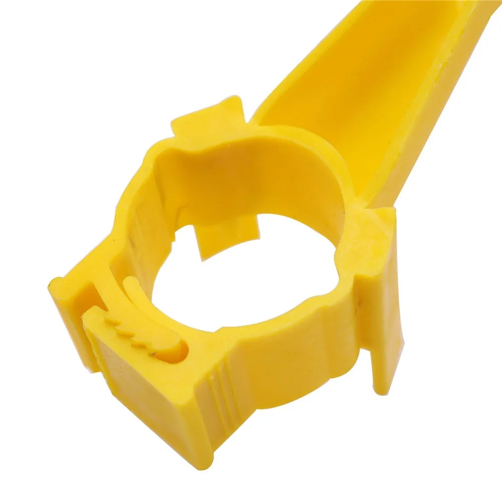 

100 Pcs Poultry Feeding Chicken Nipple Fitting Yellow Plastic Cups Pick Poultry Drinking Water Equipment 25mm Pipe Diameter