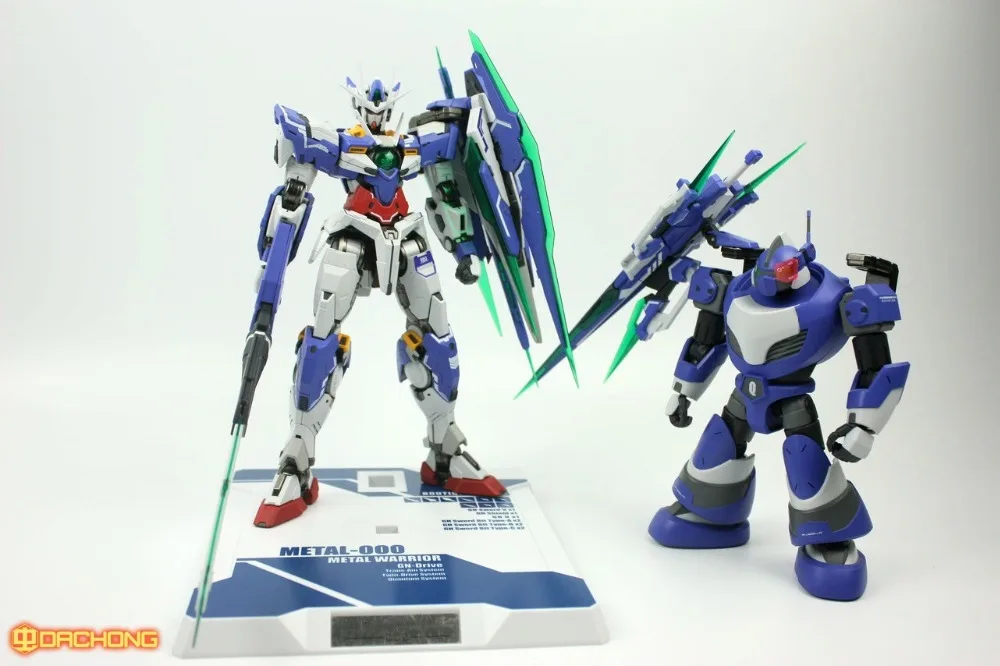 Модельные фанаты MB moshow KungFuModel WARRIORTOYS gundam OOQ Quanta высокого качества содержат светодиодная световая игрушка фигурка