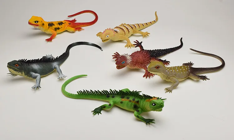 Tricky vent toy Lizards Reptile Simulation plastic forest wild animal model toys ornaments Lifelike PVC home decor Gift For Kids - Color: 35cm random style