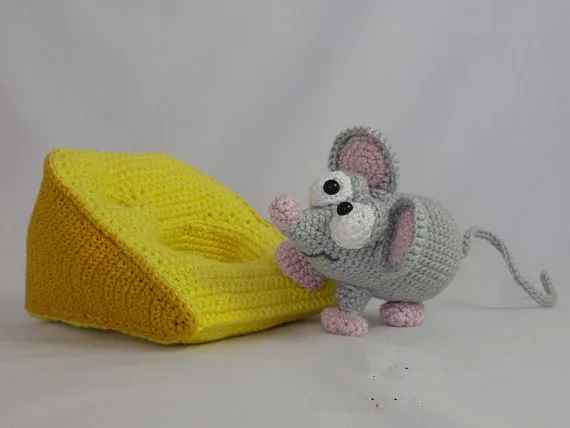 Вязание амигуруми мышка игрушка кукла погремушки Игрушка