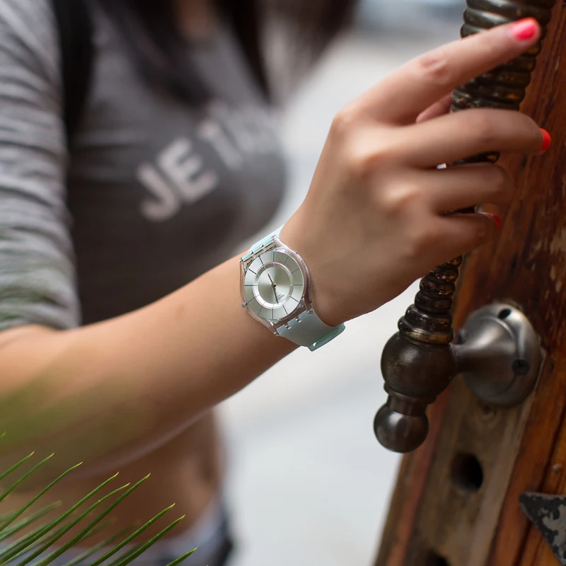 Часы Swatch кожи серии Элегантный Минималистский кварцевые женские часы