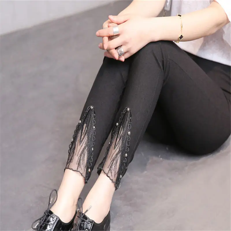 Модные леггинсы середины талии Мотобрюки вискоза Кружево заклепки Разделение