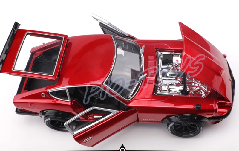 Новое поступление подарок Datsun 240Z 1/18 модель металлический автомобиль весы имитирующий статический автомобиль гонщик модели украшения дома большая коллекция