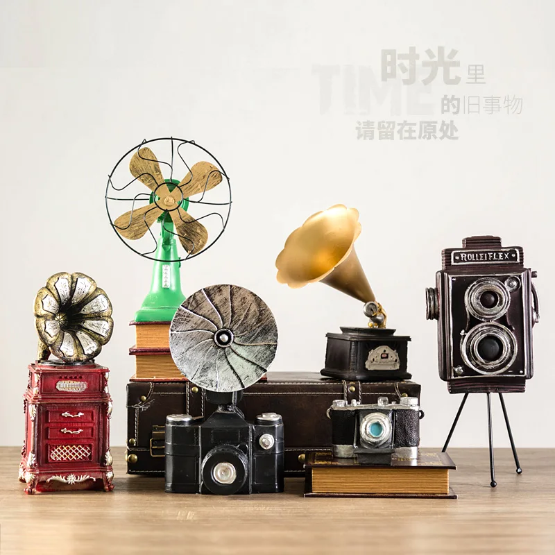 Classic Vintage Resin Home Decorative Phonograph Sewing Machine Radio Camera Fan and Vintage Telephone Bar Cafe Restaurant Craft